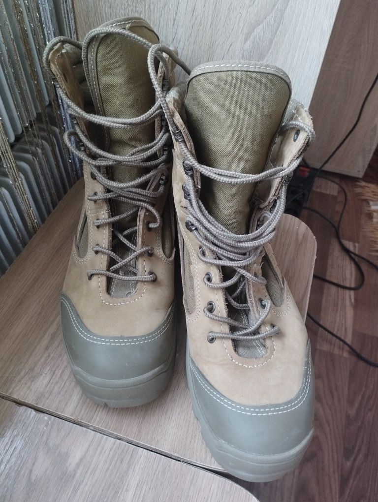 НОВІ Війскові берци США Gore-tex Bates Mountain Combat Boots 9.5(42.5)