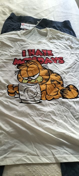 Vendo pijama novo do Garfield