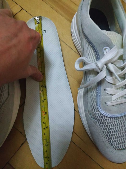 Фирменные светлые нежаркие летние кроссовки Mango