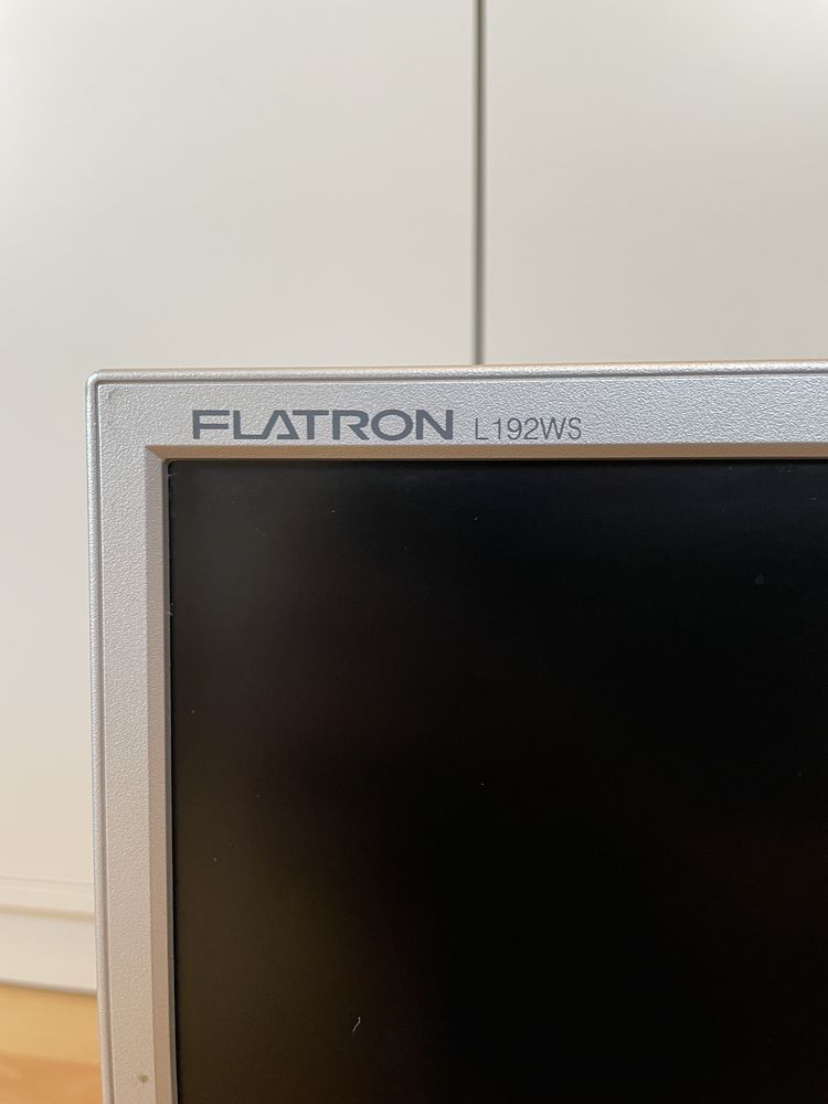 Monitor LG Flatron L192WS 19”