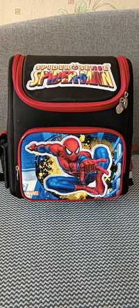 Рюкзак школьный Spiderman "1 вересня"1-4классы.