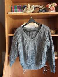 Śliczny sweter ze srebrną nitką rozmiar 32/34/36  xxs/ xs/ s  Handmade