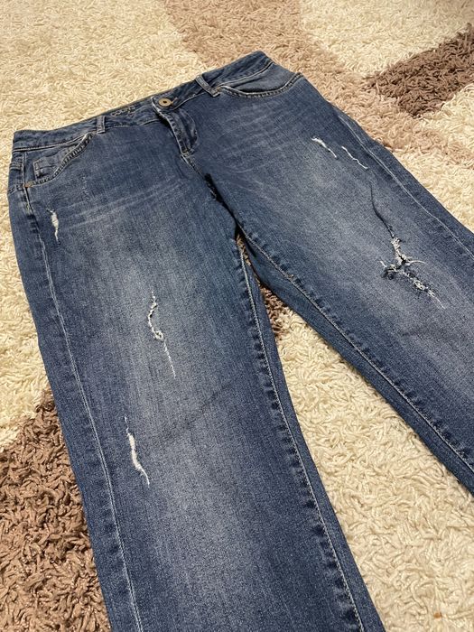 Джинсы женские рваные