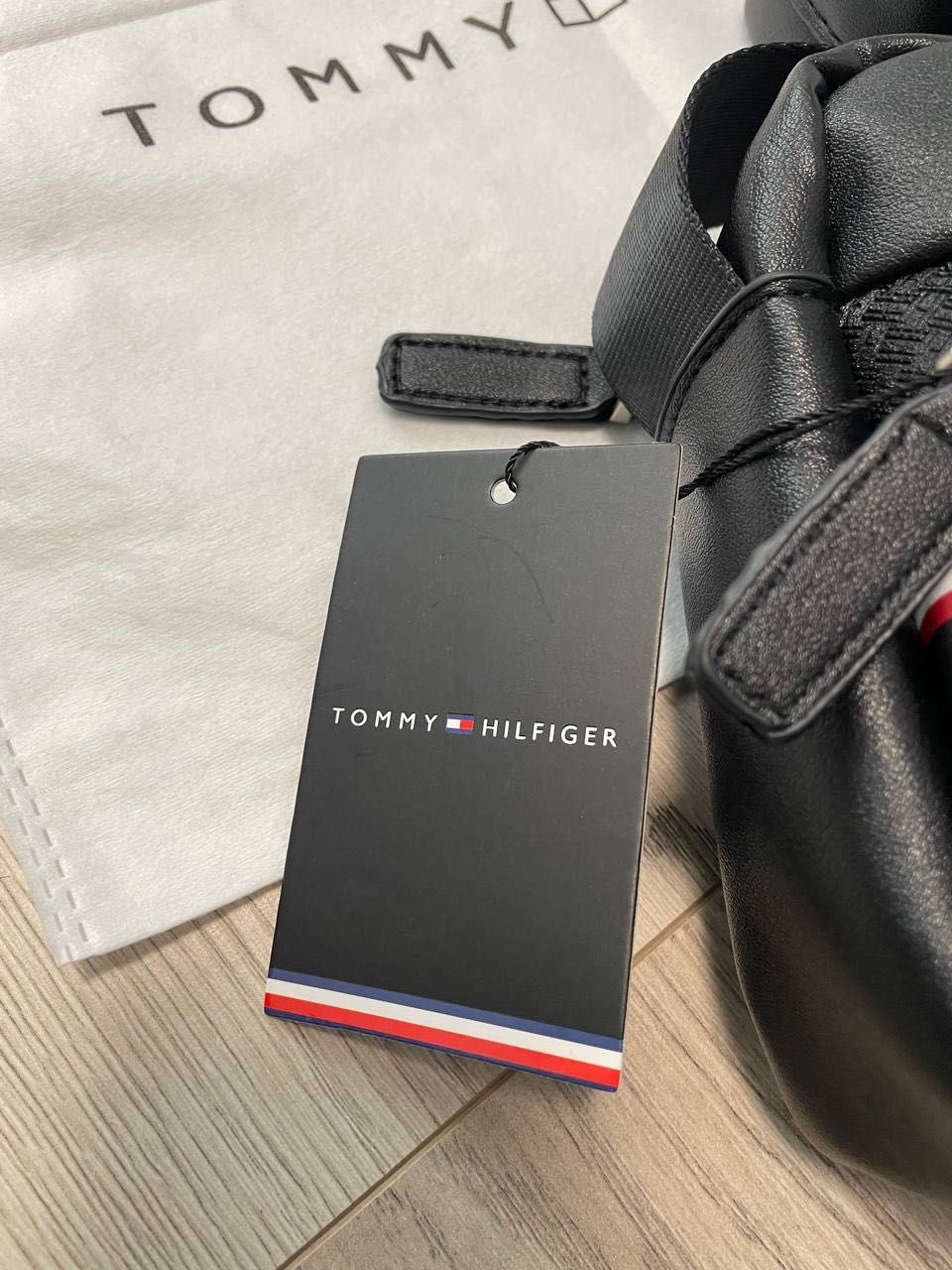 Сумка-Месенджер Tommy Hilfiger