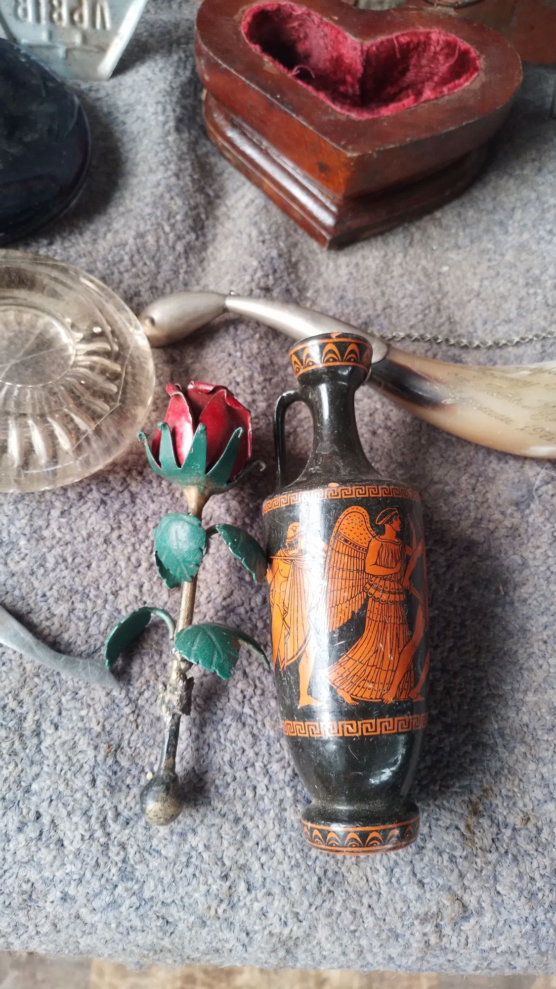 Подарочные сувениры деревяная шкатулка в виде сердечка для женщин