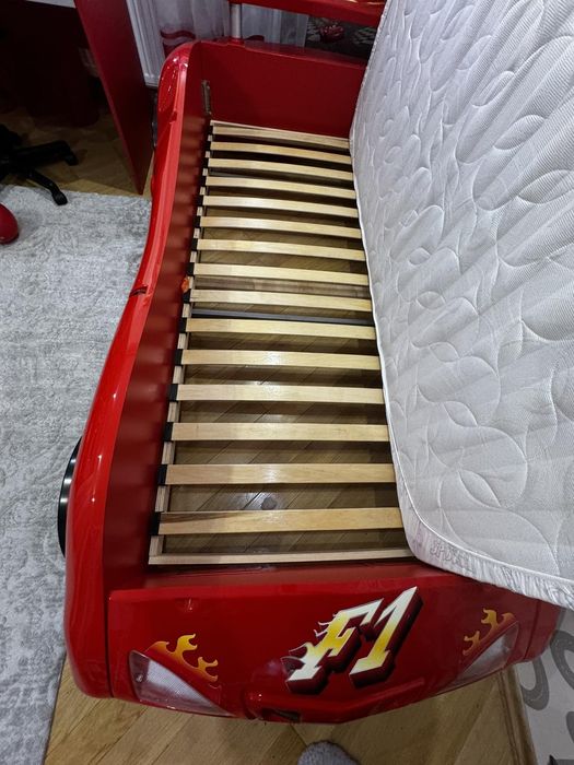 Дитяче ліжко-машинка Champion