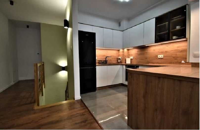 Wynajmę apartament z balkonem i garażem