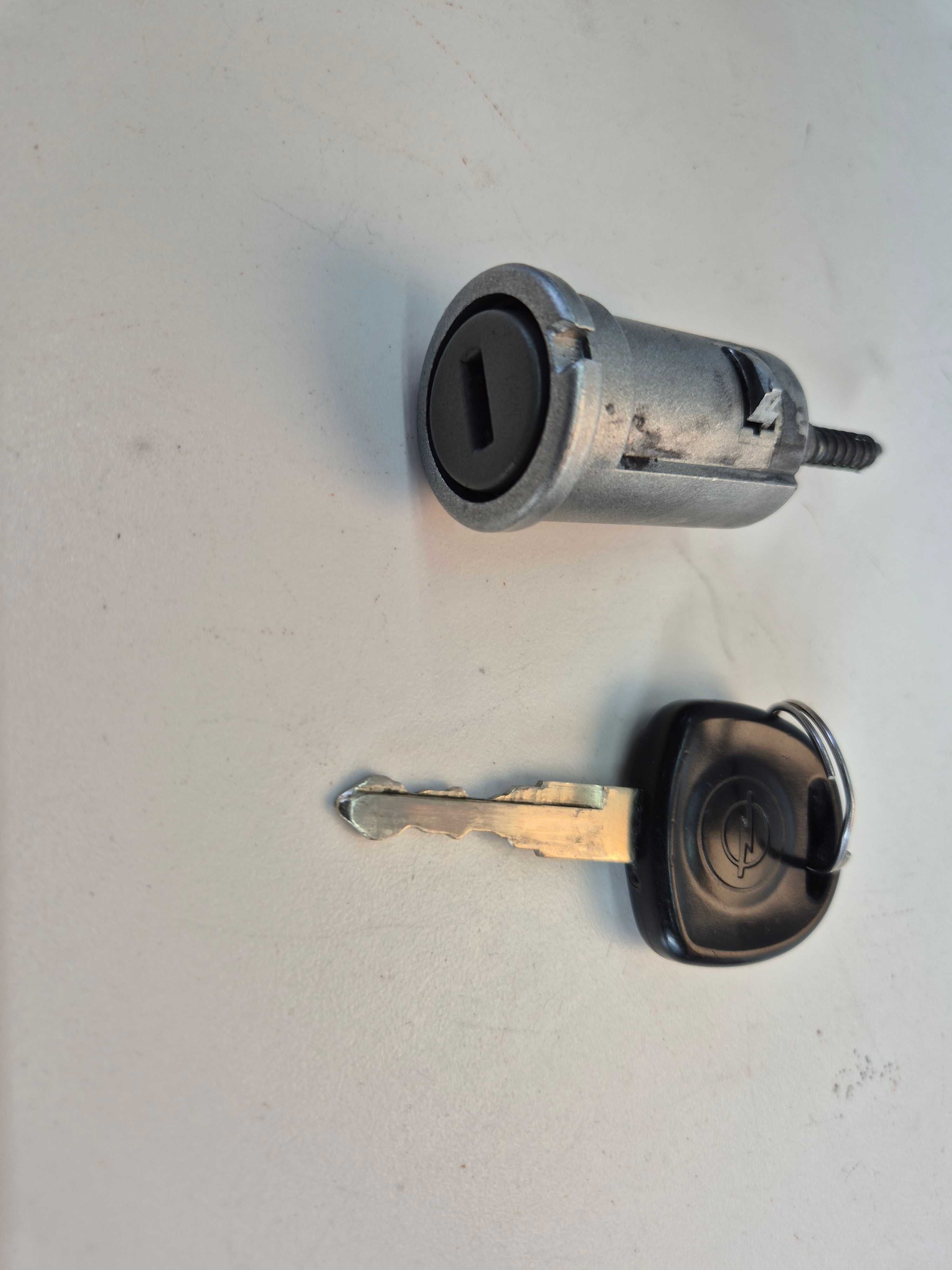 opel meriva a corsa c combo agila stacyjka wkład kluczyk