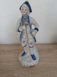 Figurka z porcelany, panicz, antyk