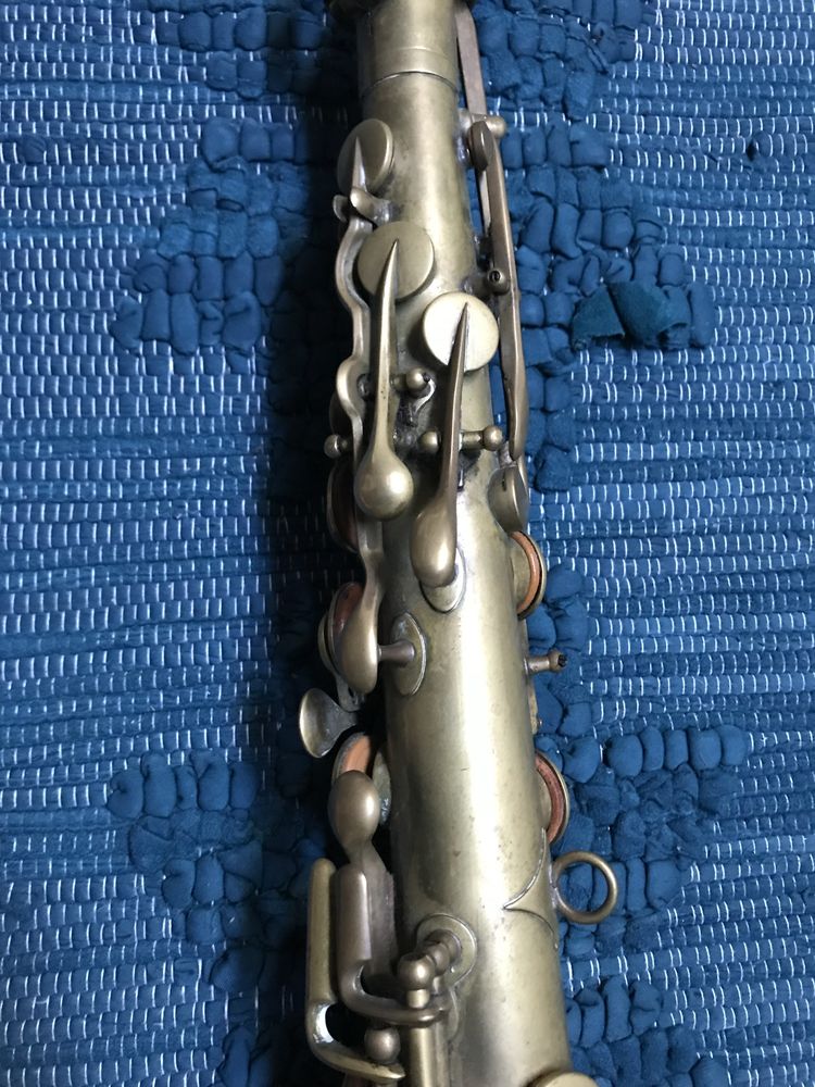 Saxofone Alto Antigo Couesnon