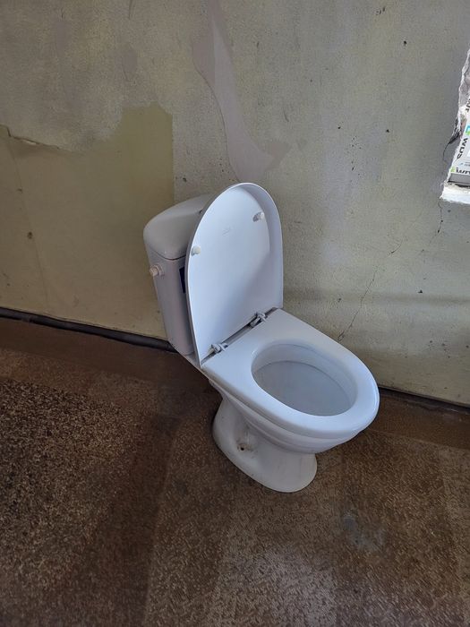 Унітаз Cersanit б/у