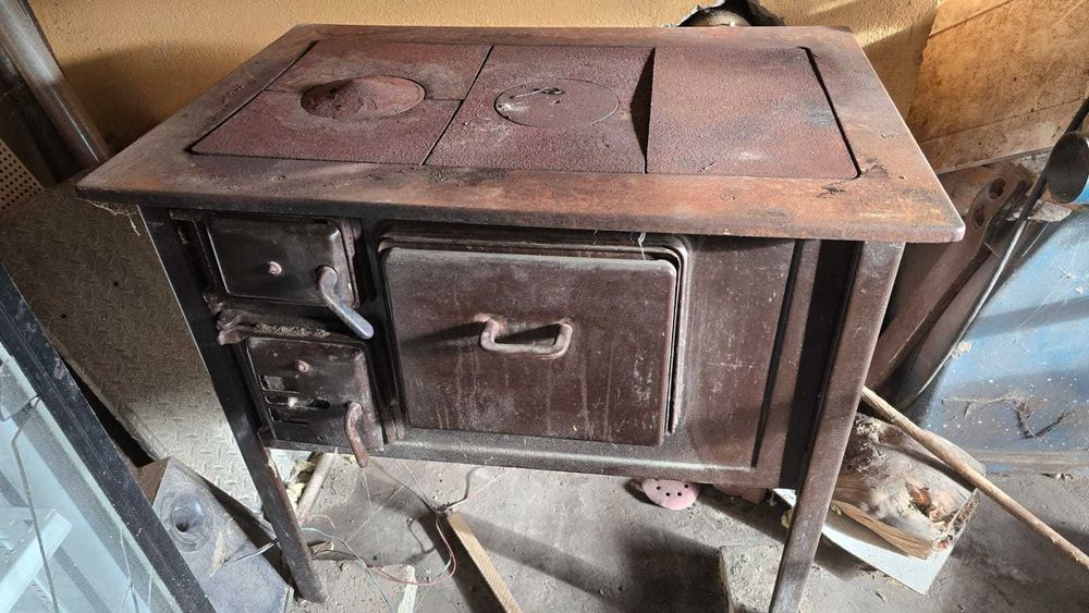 Kuchnia węglowa sprawna technicznie