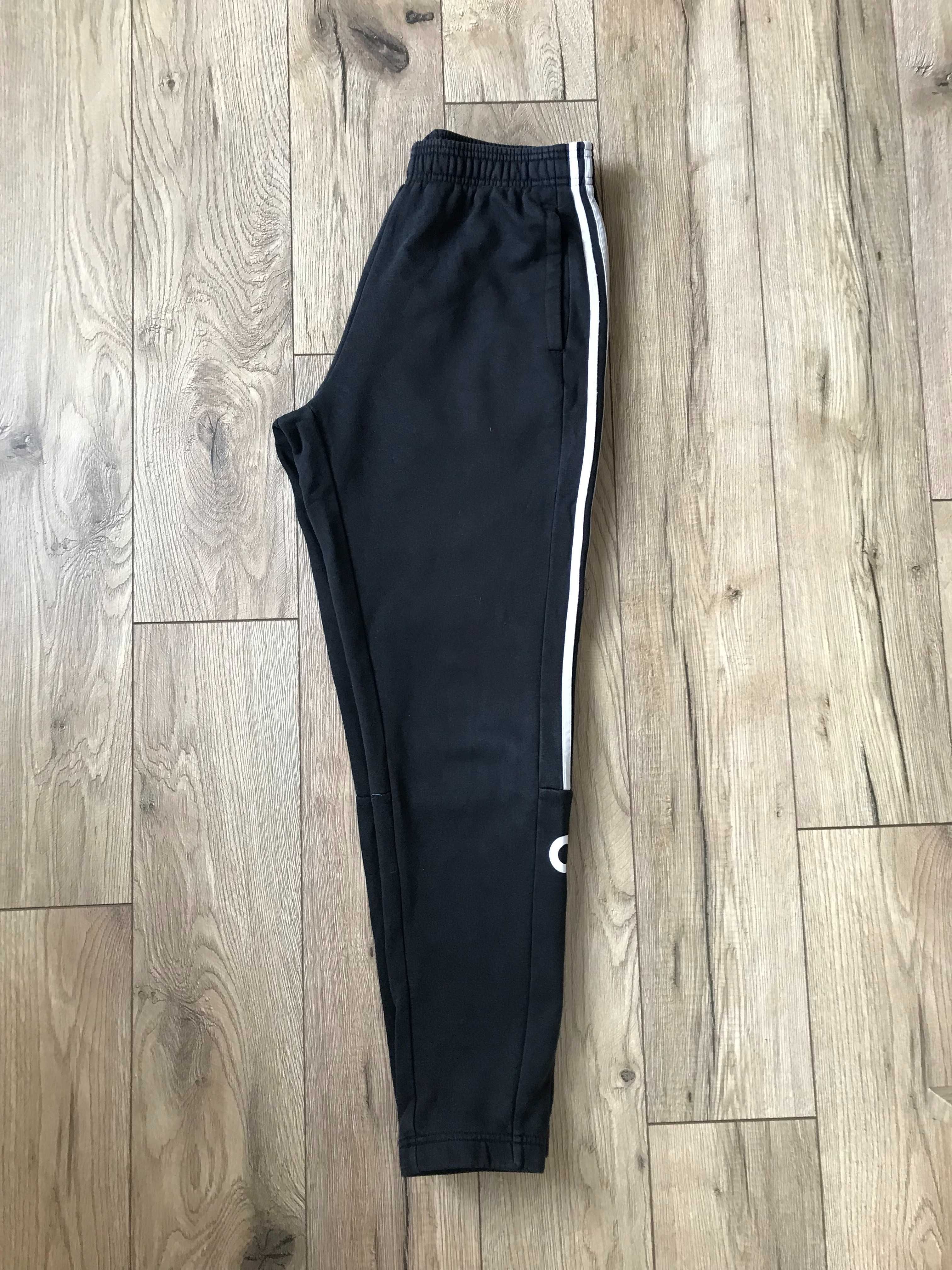 Spodnie dresowe Adidas Slim rozm. M