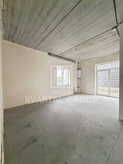 БЕЗ КОМІСІЇ! ТаунХаус 2 поверхи.3 кімнати+кухня студія.БЕЗ РЕМОНТУ.ГАЗ