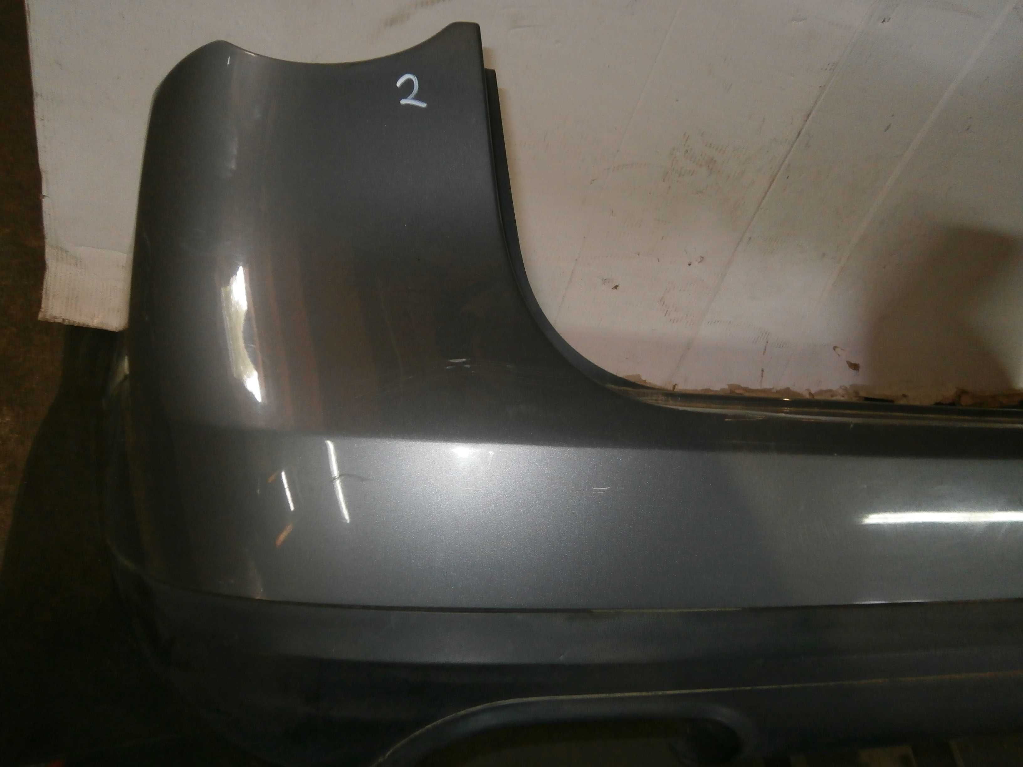 vw passat B6 kombi zderzak tył tylni szary LA7T