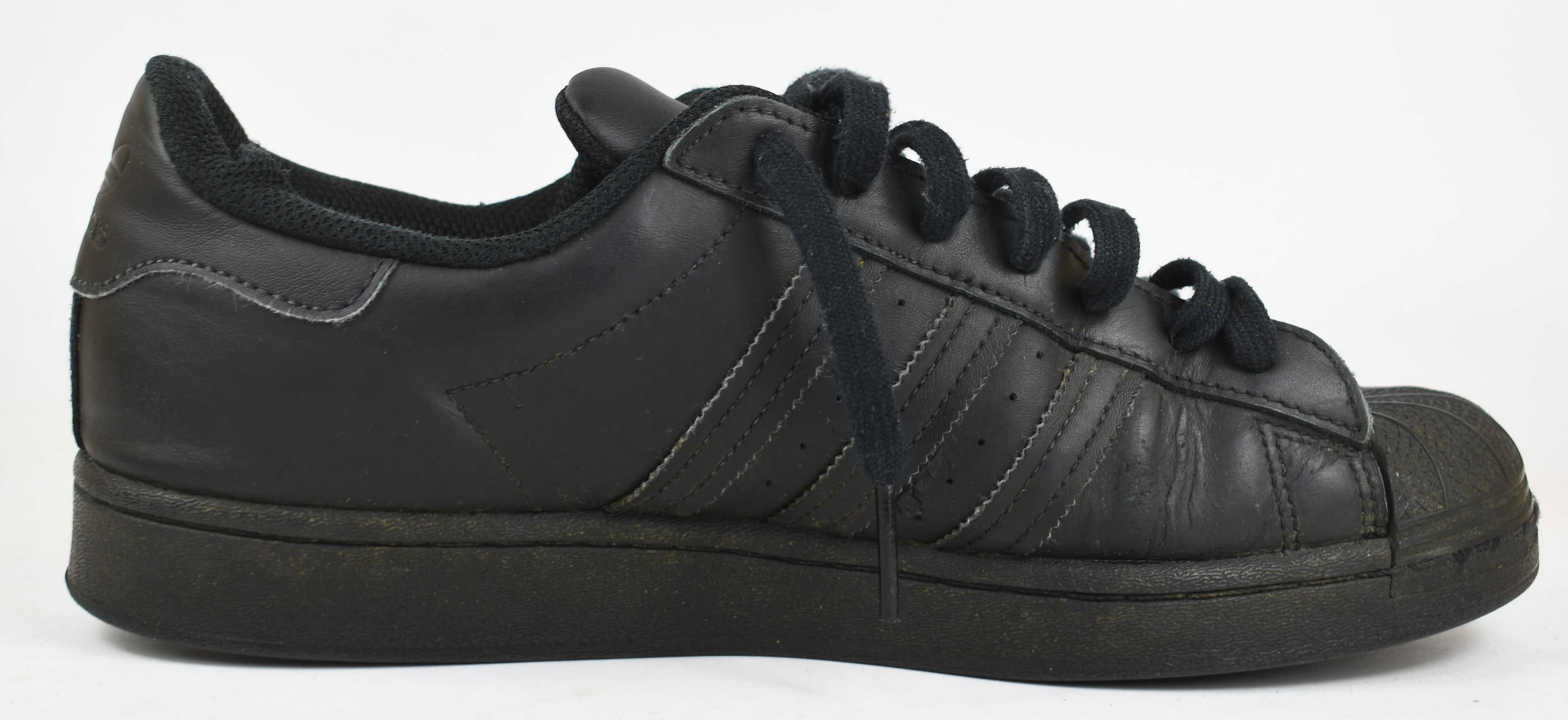 Używane adidas Buty Superstar EG4957 rozmiar 44