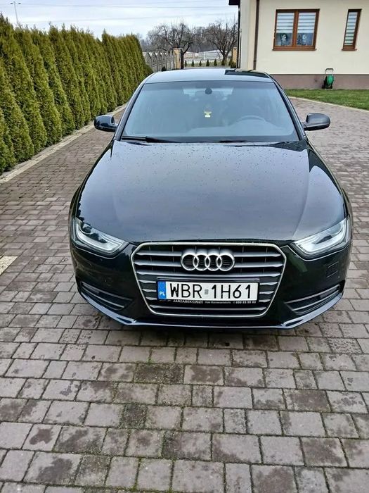 Audi A4 Limousine Audi A4B8 2.0 diesel + drugi komplet kół