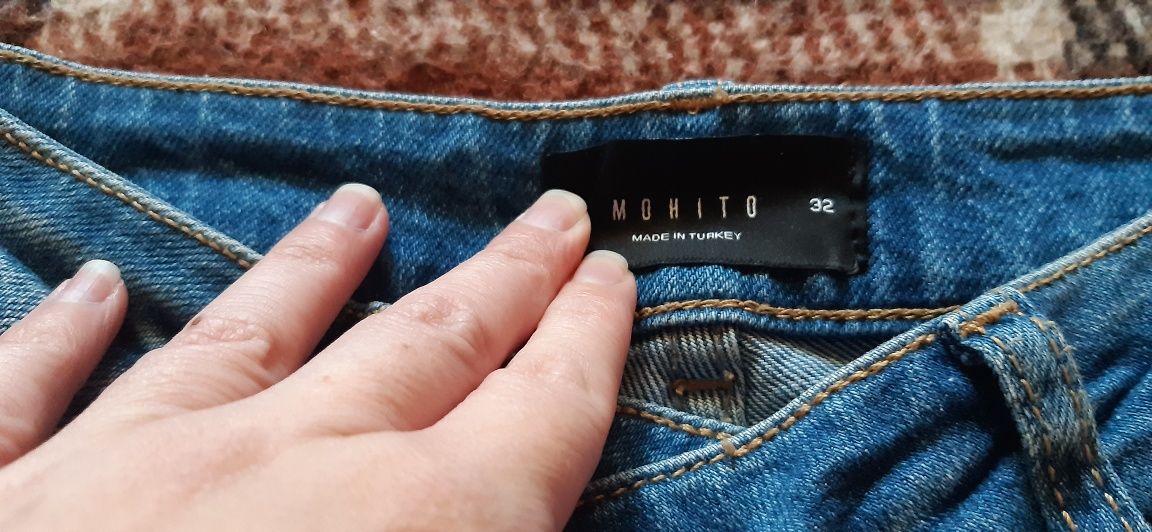 Mohito джинси з оригінальною застібкою р.32