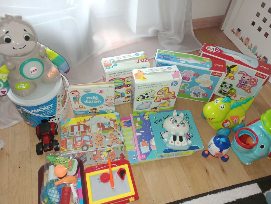 Zestaw zabawek dla dwulatka