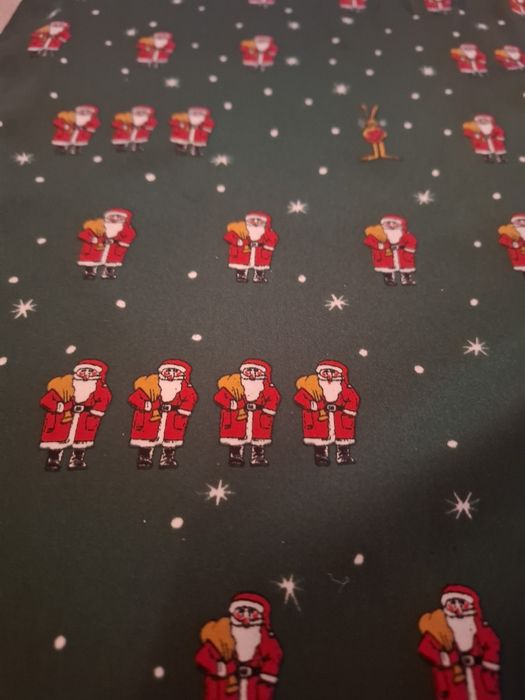 Szalik z świątecznym wzorem