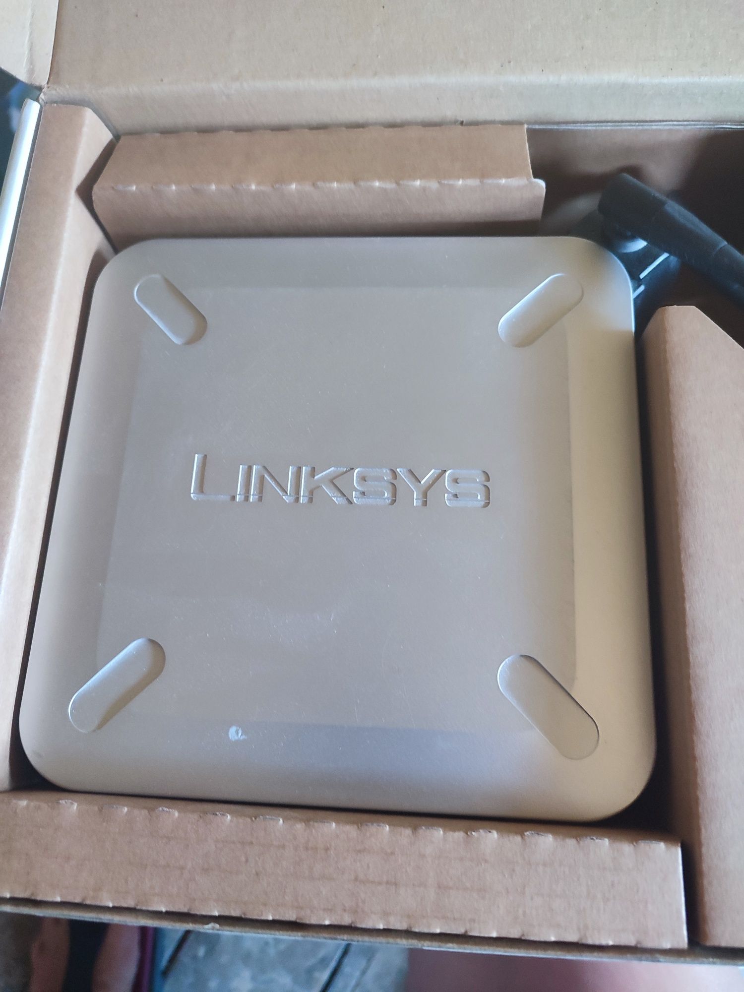 Router Linksys WRUS4400N