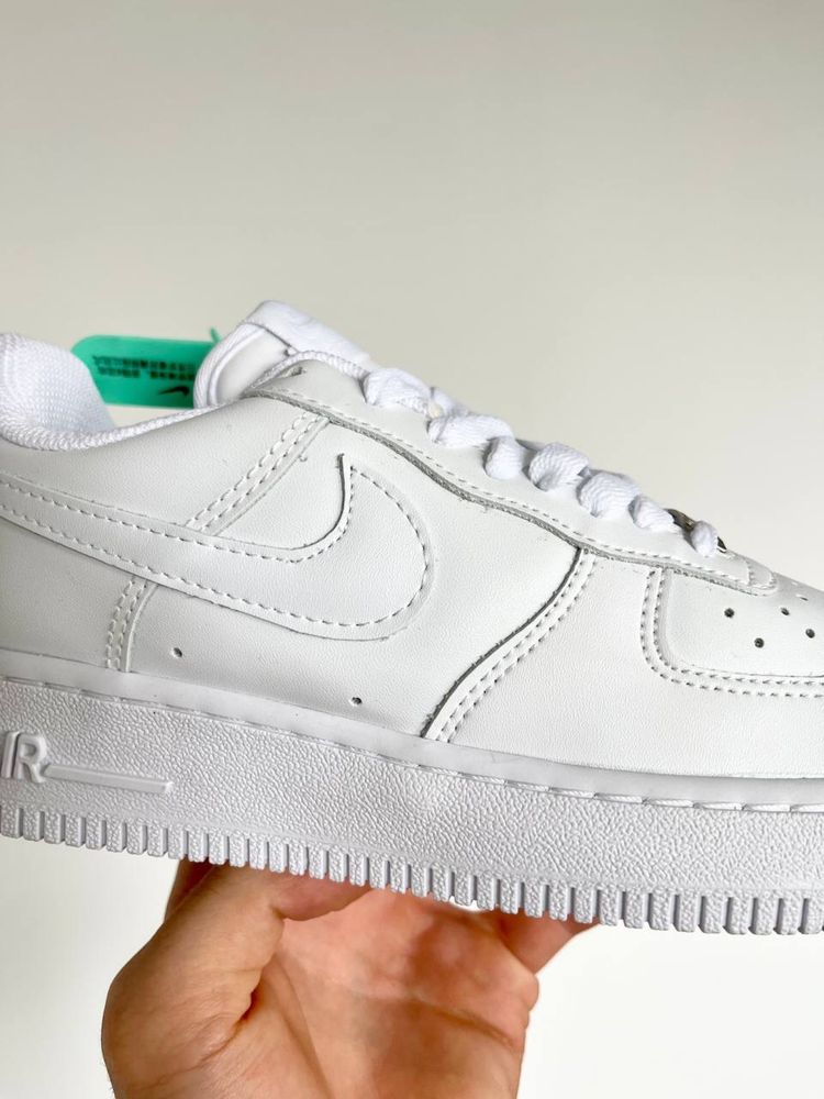 Жіночі кросівки Nike Air Force 1 Low ‘White’