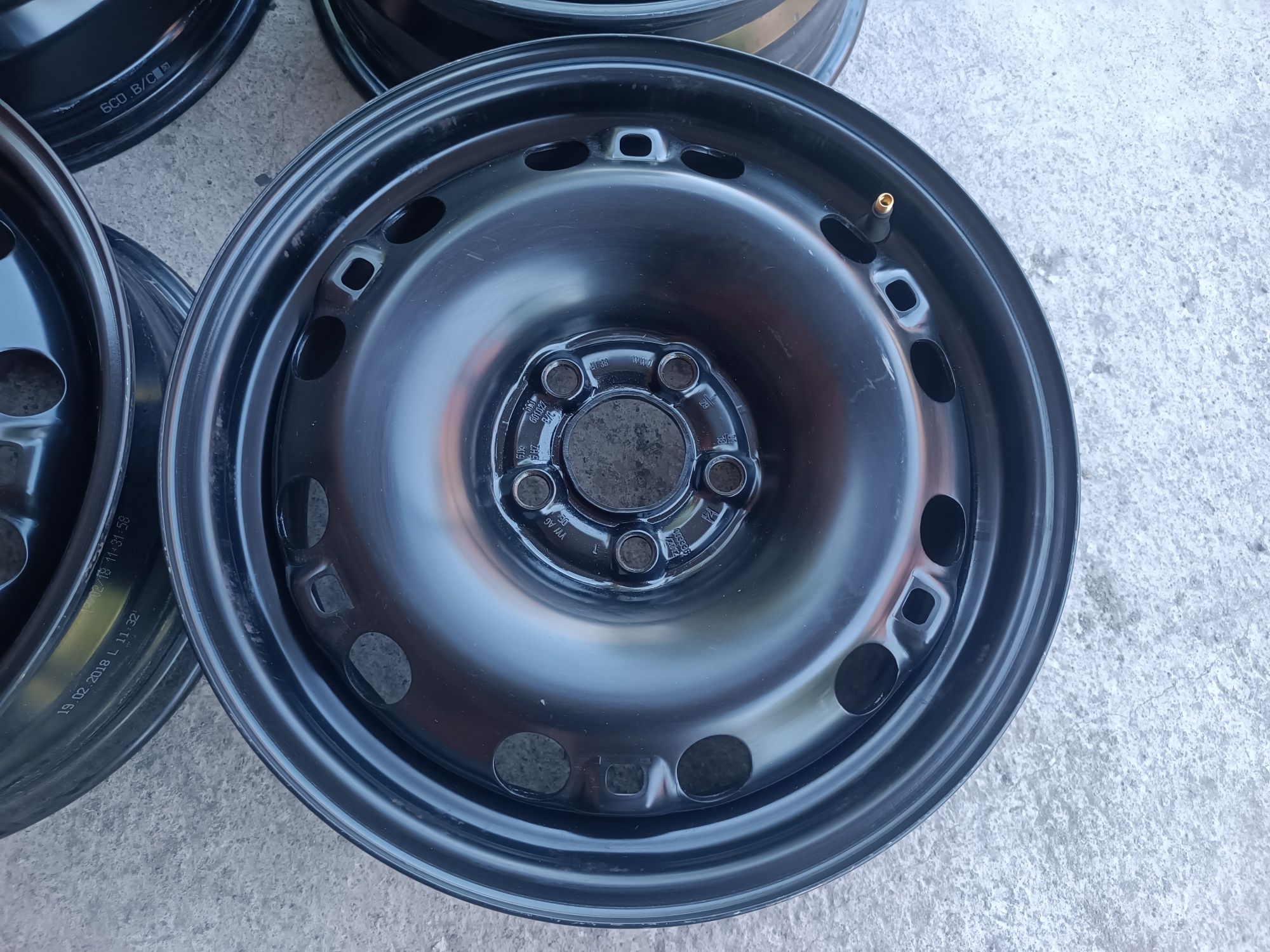 Металеві диски 5 100 R15 Гольф 4 Шкода