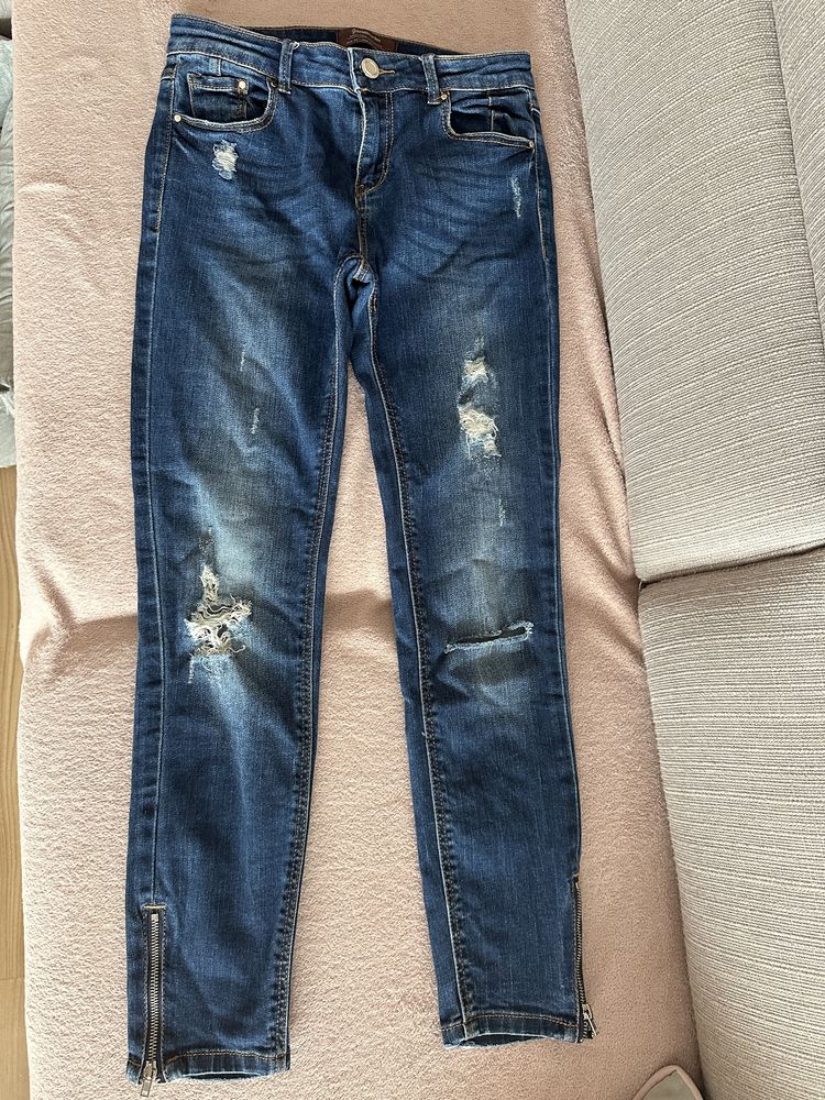 Jeansy Stradivarius jak nowe!