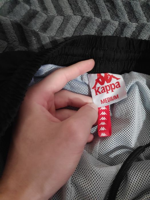 Нейлонові штани Kappa на лампасах розмір: М