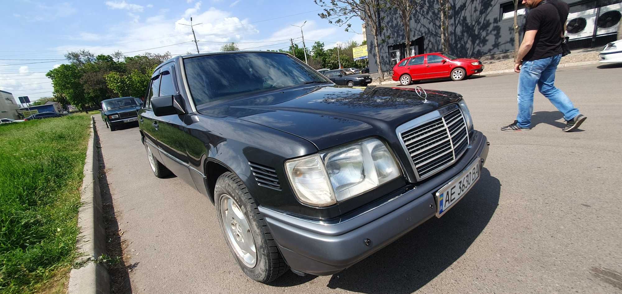 Mercedes-Benz E-Class 1995 W124