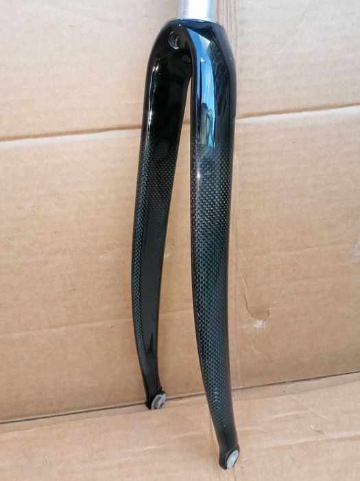 widelec karbonowy 28 QR