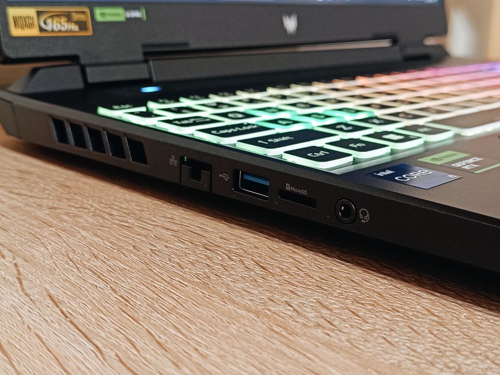 Acer Helios Predator Neo 16 || i9-13900HX, 16GB DDR5, RTX4070, 3TB SSD