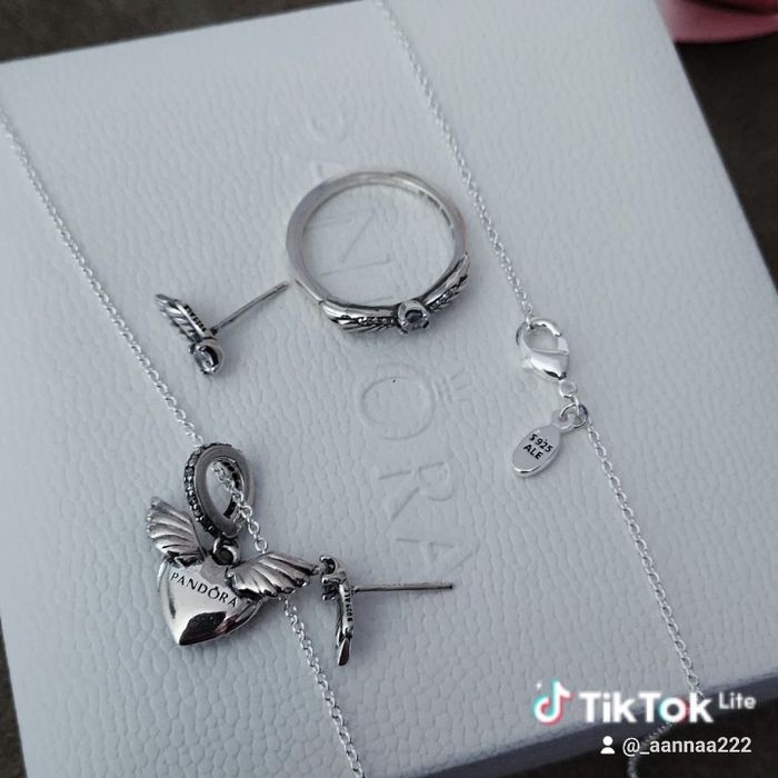 Пандора браслет сережки підвіска сердечко крила Янгола