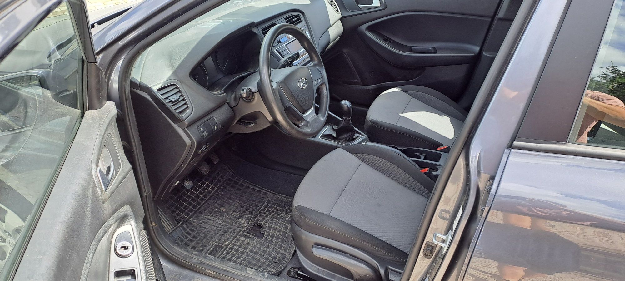 Hyundai i20 2015r Klima Salon Polska Udokumentowany Przebieg 160tyś