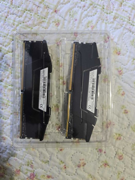 16GB DDR4 3600 Memória RAM (2x8GB) da G.SKILL RIPJAWS
