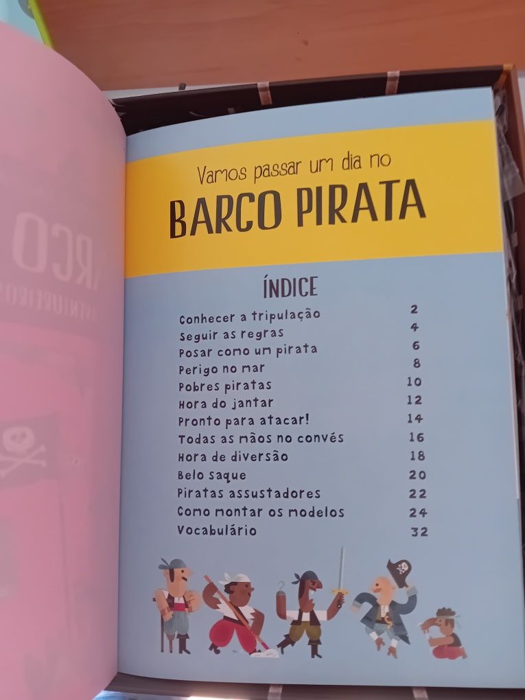 Jogo+Livro Novo "Barco pirata em 3D"