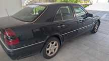 Vendo Mercedes modelo 220