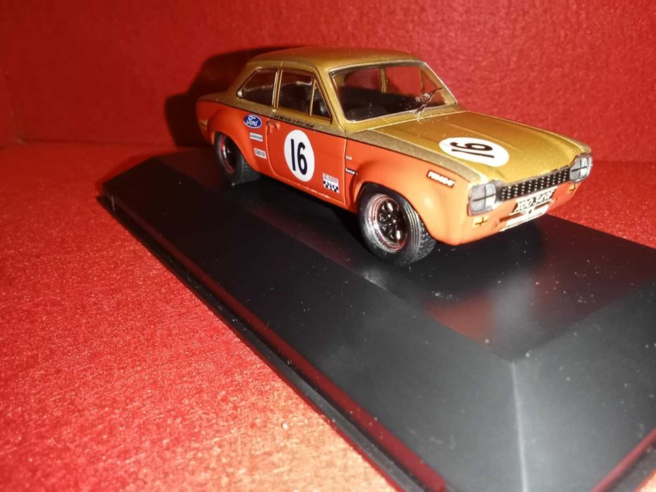 Miniatura Ford Escort MK1 Atlas Ixo