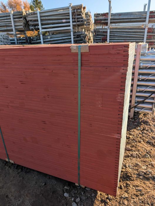 Płyta sklejka trójwarstwowa szantafle szalunkowa 50x200 21mm Okucie E