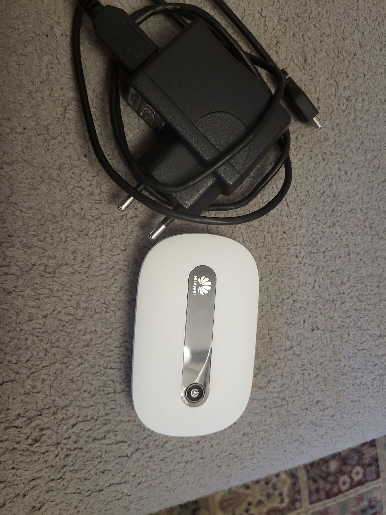 Продам мобильный WI FI Huawei 3G