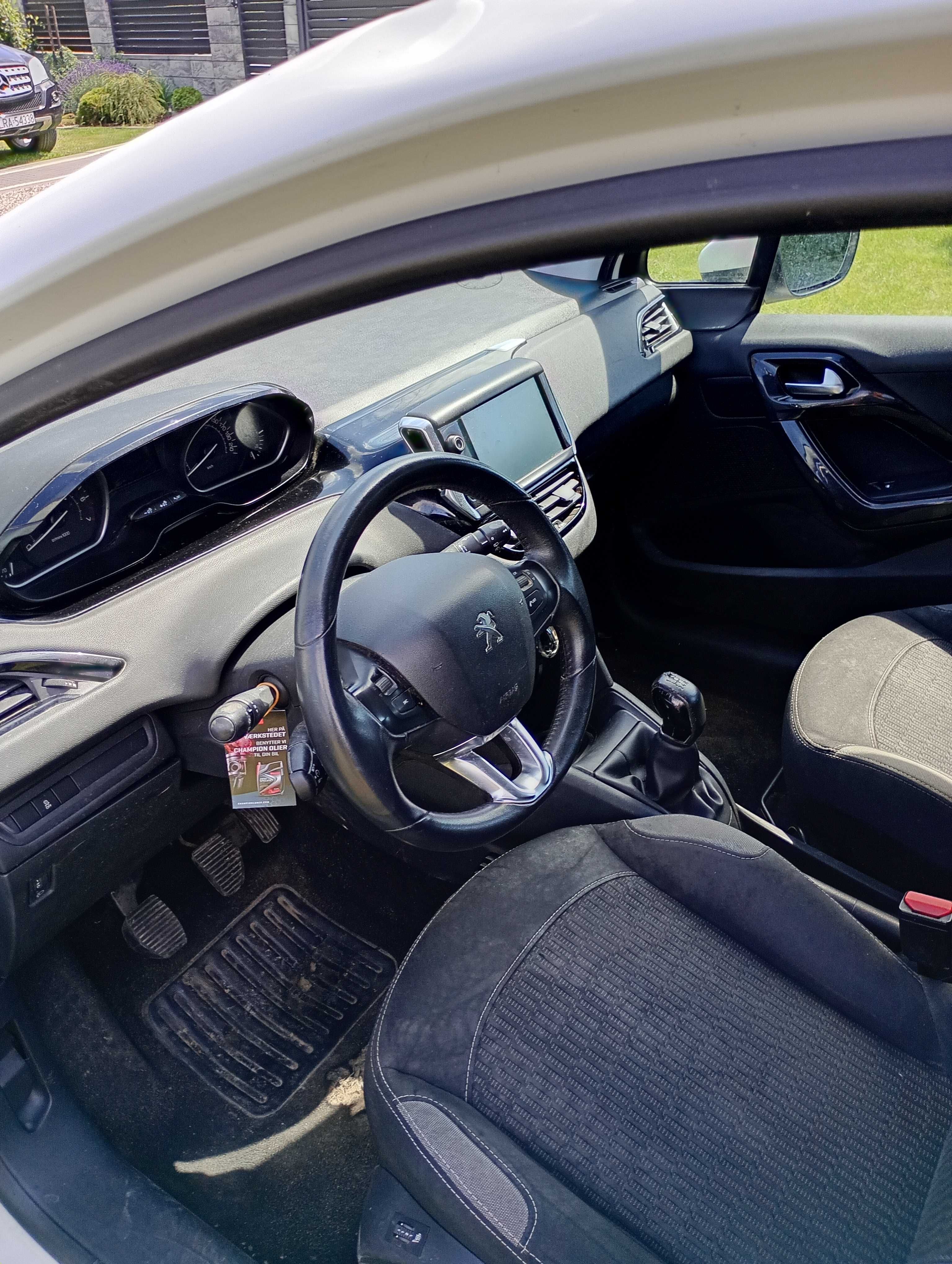 Peugeot 208  1.0 VTI