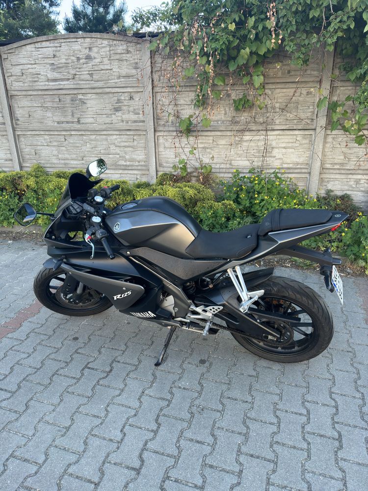 Yamaha yzf r125