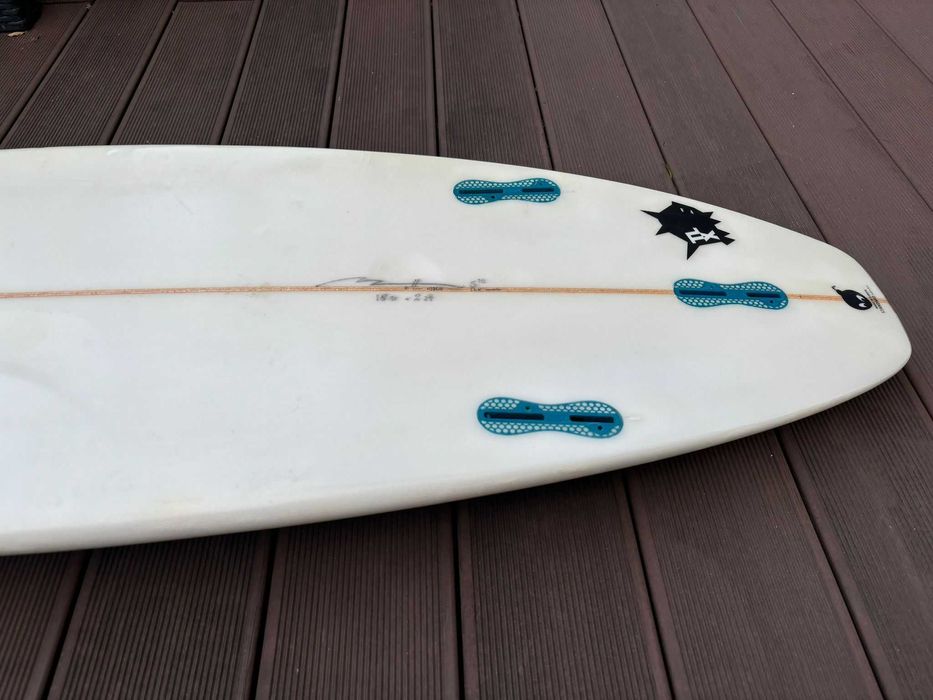 Prancha Surf c/ deck | Mattashapes TLX pro model | 5'10