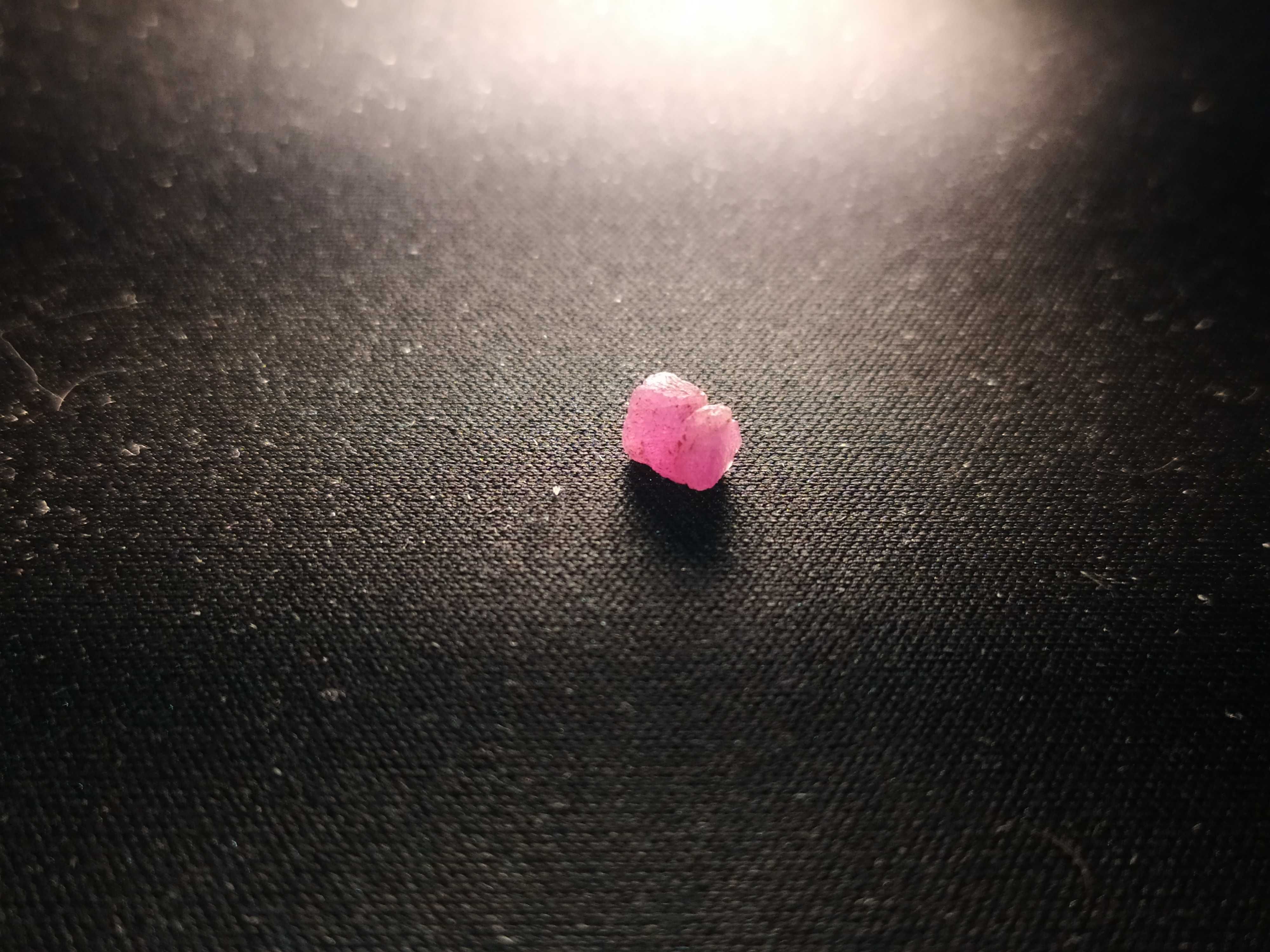 Rubin naturalny kryształ 1,50 ct