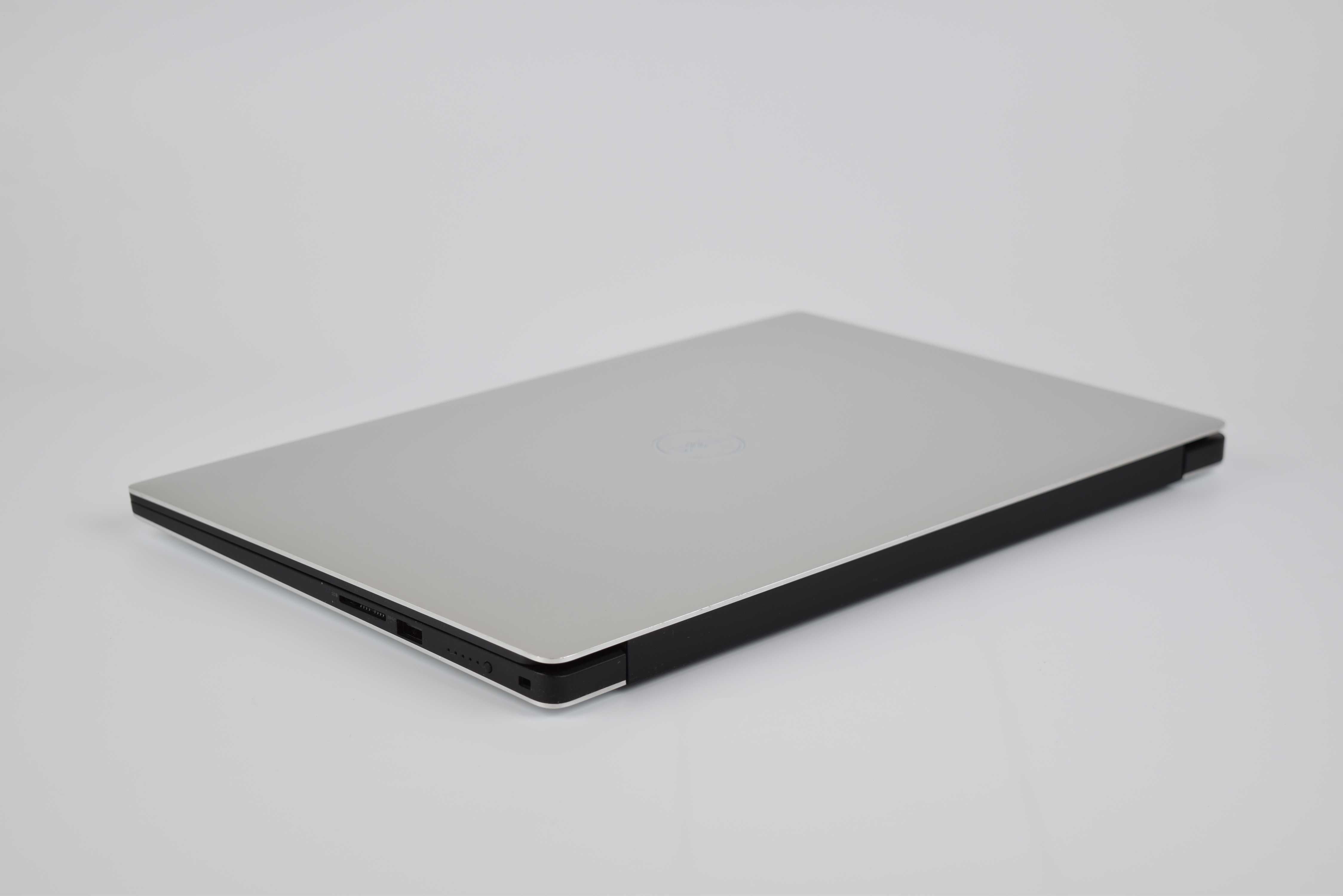 Dell Precision 5530 Xeon E-2176M P2000 16/32гб 512/1тб 15.6" Ноутбук