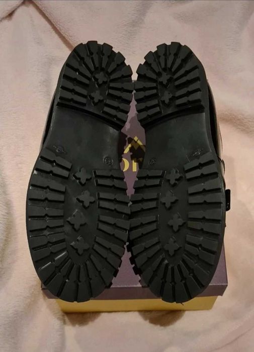 Sapato em verniz Andrea Morelli