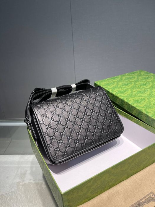LOUIS VUITTON MONOGRAM SHADOW мужская сумка кожаная барсетка кожа