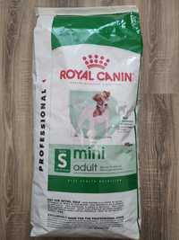 корм для собак: Royal Canin Mini adult - 15kg, Maxi/Medium Adult 20kg