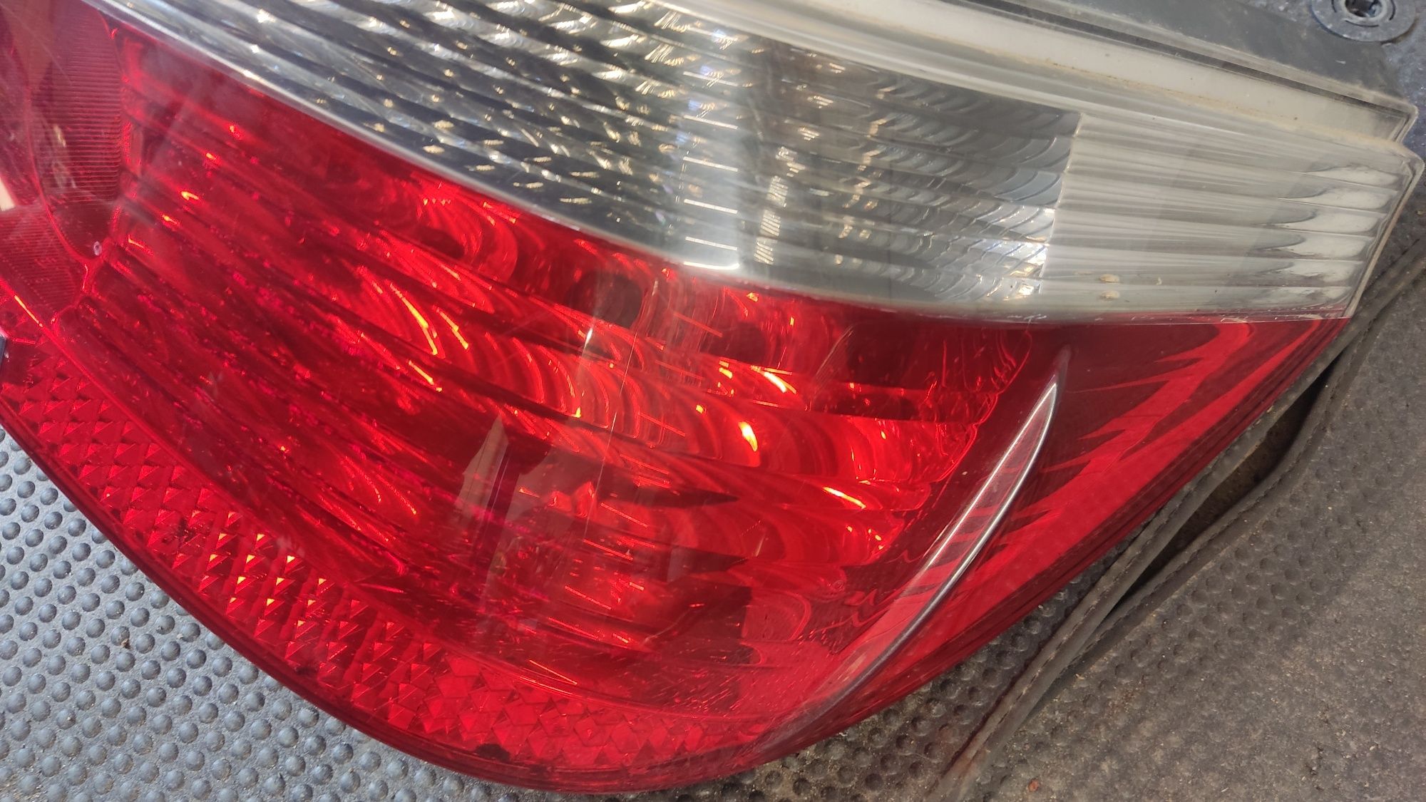 Lampa tył tylna prawa BMW E60 sedan przedlift