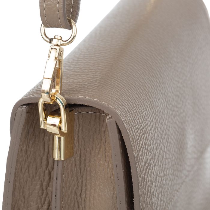 VERA PELLE torebka skórzana listonoszka z klapą i paskiem V606 c.taupe